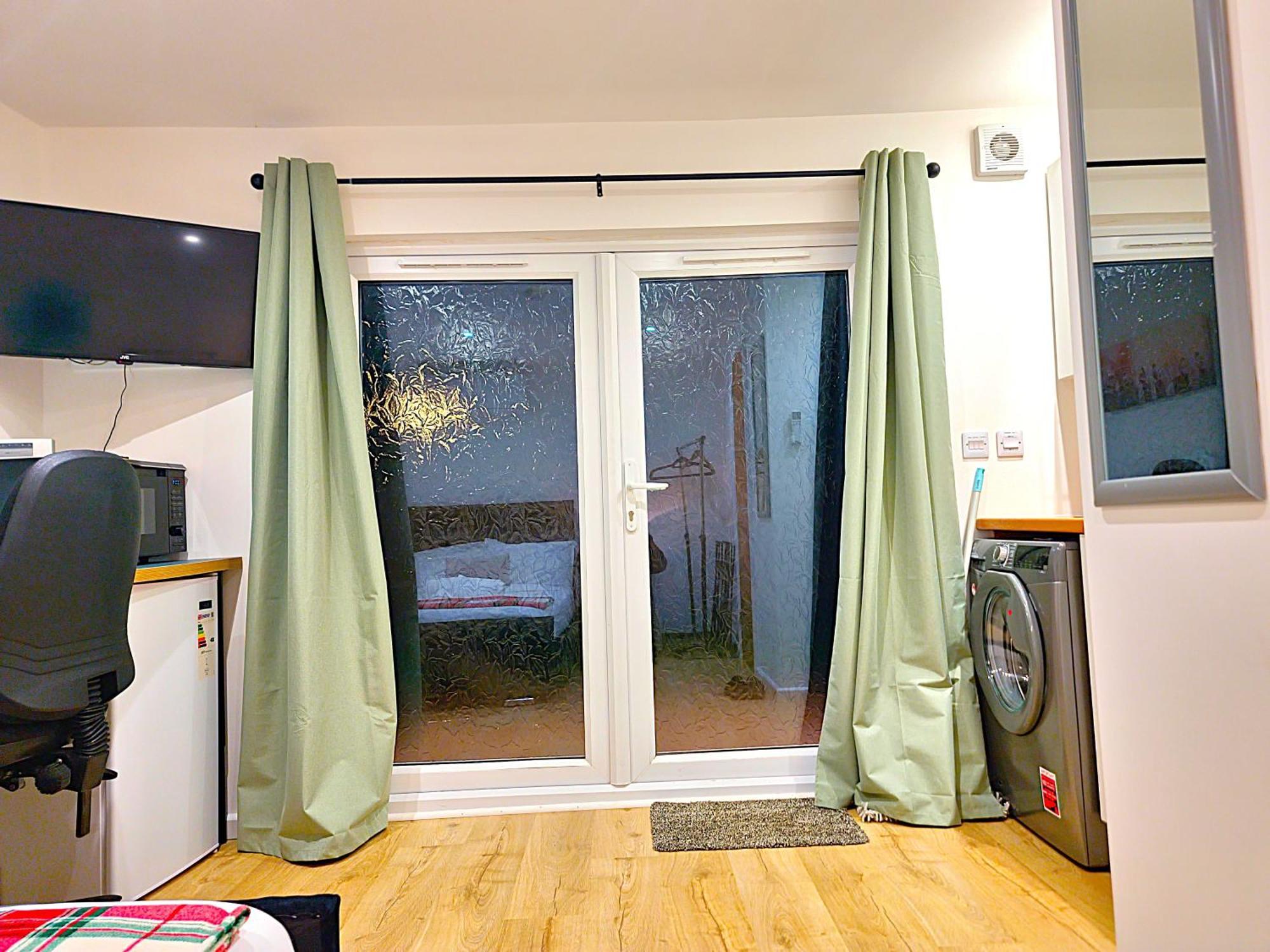 Open Plan Studio With Garden Milton  Esterno foto